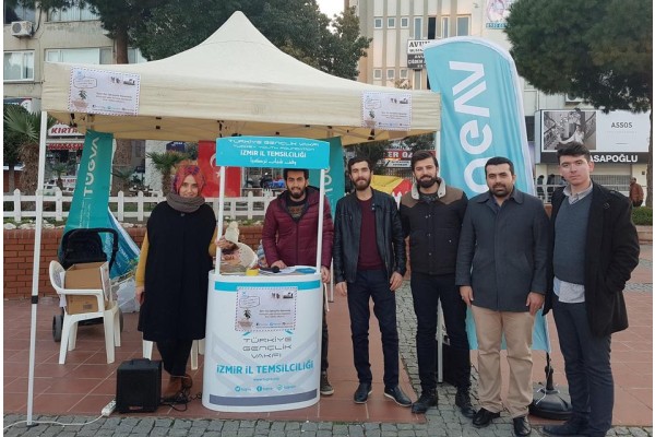 TÜGVA'DAN AFRİN'DEKİ MEHMETÇİKLERE MORAL