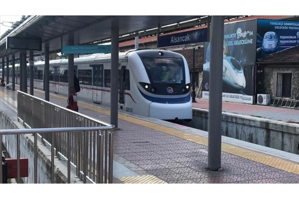 TCDD'den İZBAN hattı için yüksek gerilim uyarısı!