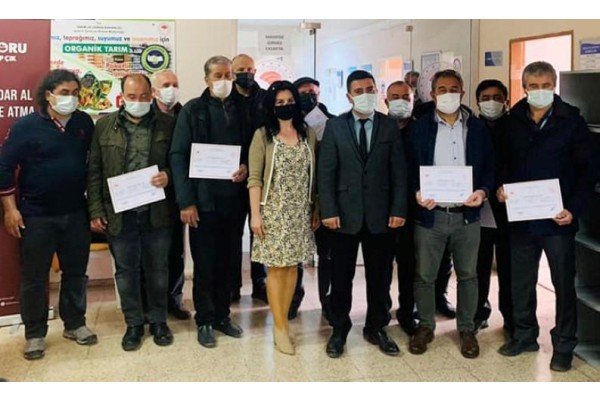 ÇİFTÇİLERE SERTİFİKALARI VERİLDİ