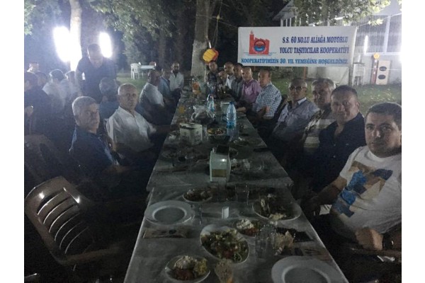 TAŞIYICILAR KOOPERATİFİ’NDEN 30.YIL YEMEĞİ