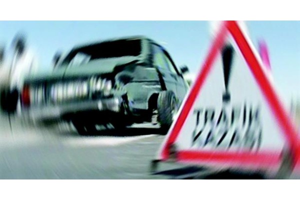 TÜPRAŞ GİRİŞİNDE FECİ KAZA