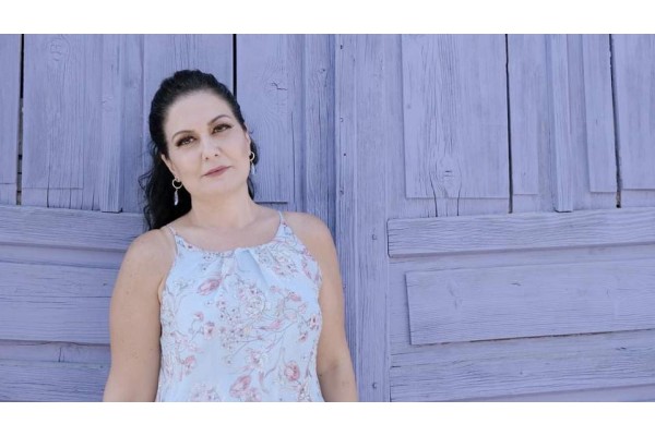 GÜLŞAH’TAN SOĞUK GÜNLERE SICAK KLİP