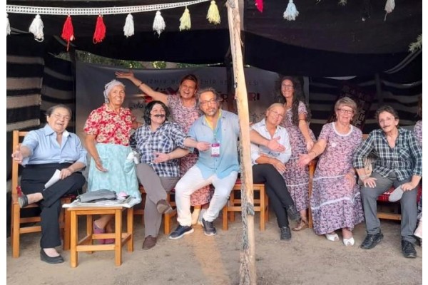 Köy Tiyatrosu Aliağa’da da sahnelenecek