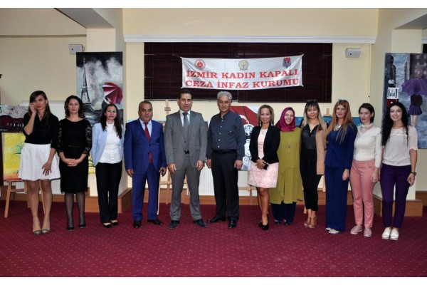 KADIN MAHKUMLARIN RENKLERİ SERGİLENDİ