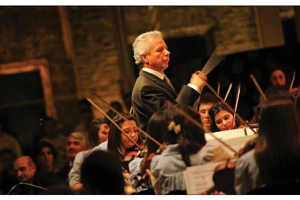 GÖKMEN VE JABLONSKİ SENFONİ’YE KONUK