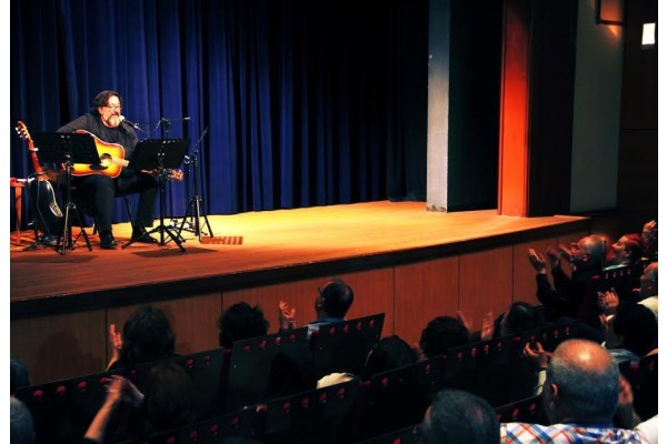 İZMİRLİLER ARANJMANLARI SEVDİ