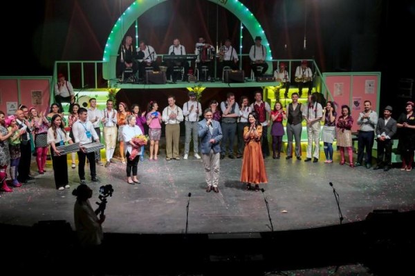 ‘Güzel Günler İçin’ müzikali sahnelendi