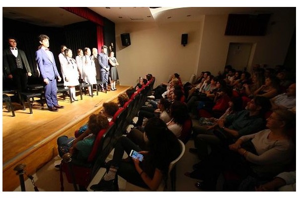 SAVAŞA KARŞI KABERE!