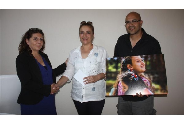 SERGİNİN GELİRİ ENGELLİLERE BAĞIŞLANDI