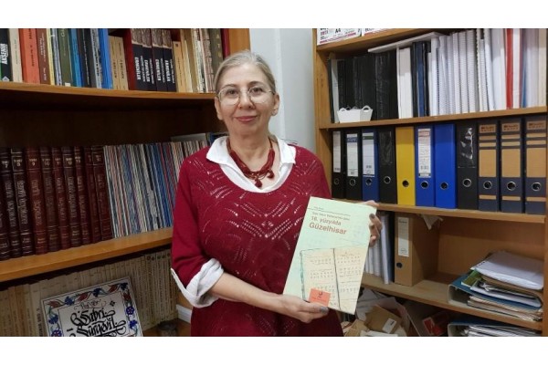 BELEDİYEDEN TARİHSEVERLERE İKİ KİTAP BİRDEN