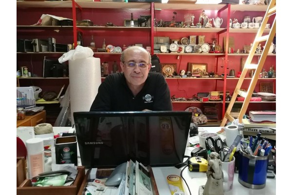 ALİAĞALI OKURLAR KLASİKLERDEN VAZGEÇMİYOR!