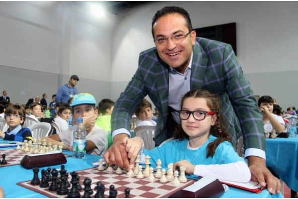 HEDEF HER YIL 1000 ÇOCUĞA SATRANÇ EĞİTİMİ