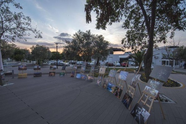 ‘ENGEL YOK GÜLÜMSE’ SANAT SOKAĞI’NDA