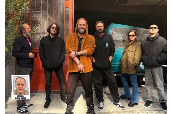 Popüler olanın değil, samimi olanın peşindeler