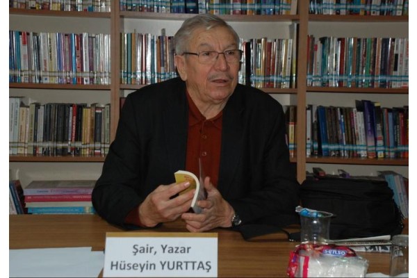 KİTAP FUARINA FOÇALI ONUR KONUĞU