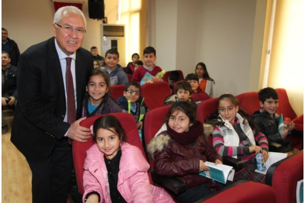 BU ETKİNLİKTE BOL BOL KAHKAHA VAR