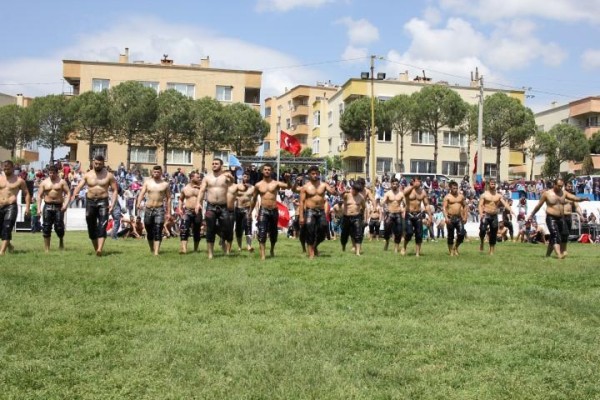 BAŞPEHLİVANLAR HELVACI’DA ER MEYDANINA ÇIKACAK