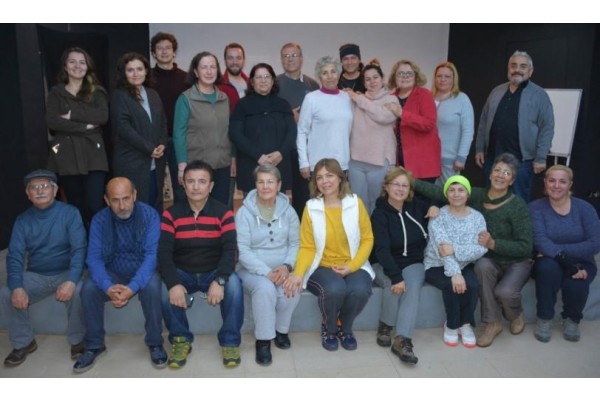 7’DEN 70’E HERKESE TİYATRO KURSU