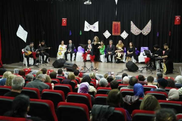 ASEV THM korosundan yılsonu konseri