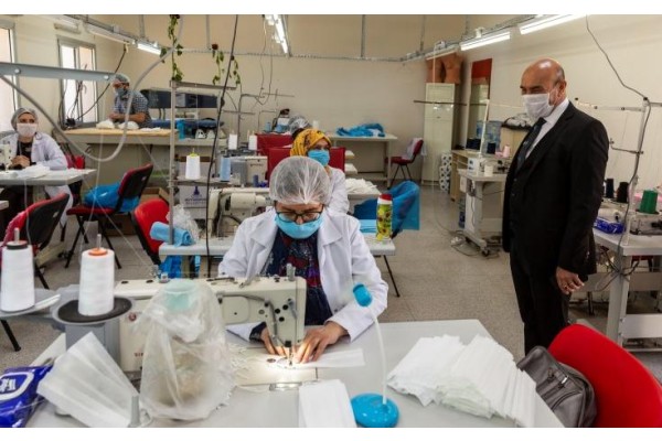 GÜNDE 60 BİN MASKE