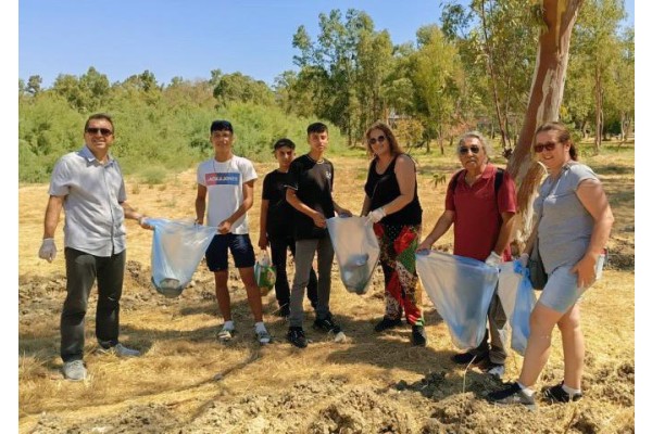 Aliağa Kuş Cenneti'ni temizlediler