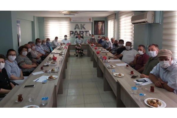 ERDEM, MUHTARLARIN SORUNLARINI DİNLEDİ