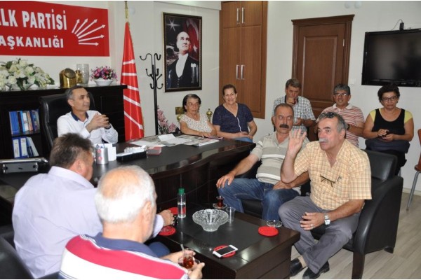 MUHTARLARDAN CHP'YE GEÇMİŞ OLSUN ZİYARETİ
