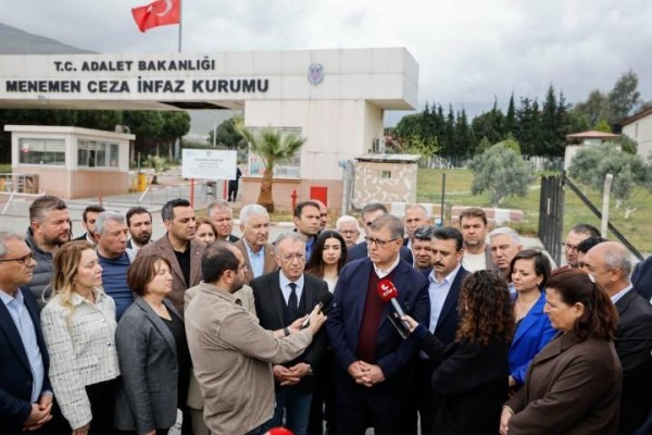 Tutuklu gençleri ziyaret etti