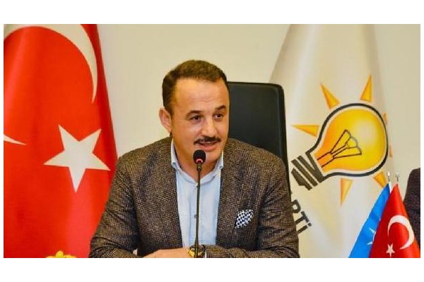 İLÇE BAŞKANLARIYLA TOPLANTI YAPTI