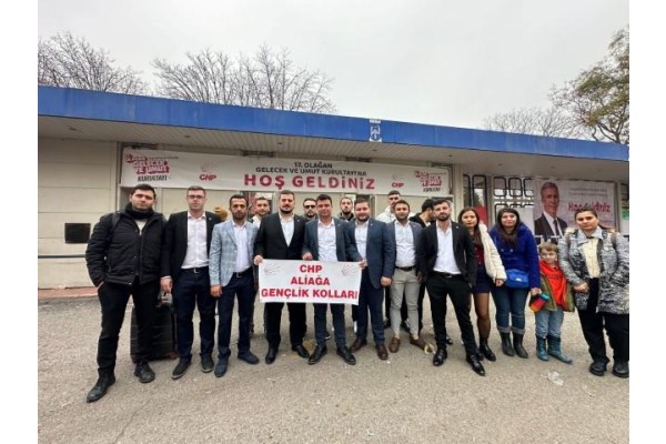 Kurultaya katıldılar