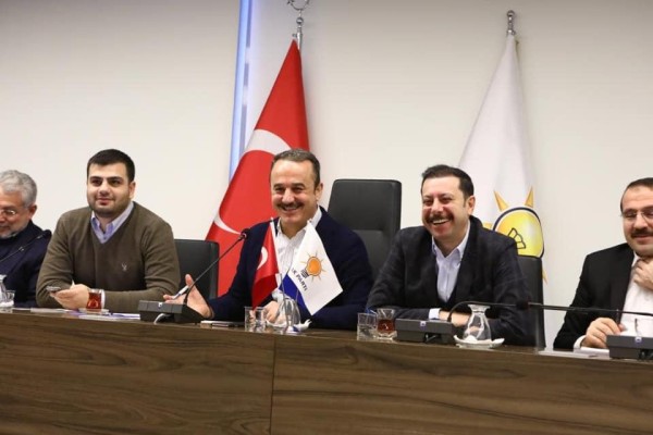 AK PARTİ TAM KADRO TOPLANDI