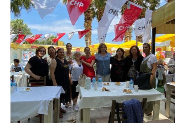 CHP’li kadınlardan dayanışma çayı