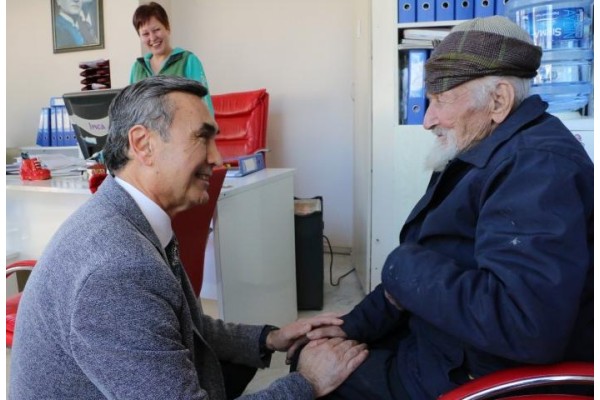 “ESNAFI RAHATLATACAK PROJELER CEBİMİZDE”