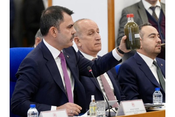 Körfezin suyunu TBMM'ye getirdi