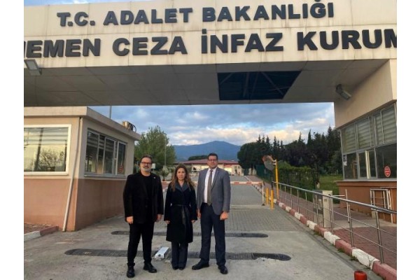 İYİ Parti’den tutuklu gençlere ziyaret