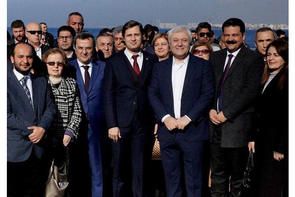 DENİZ YÜCEL MAZBATASINI ALDI