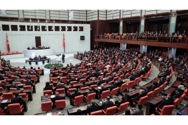 Partilerin aday adaylığı şartları belli oldu