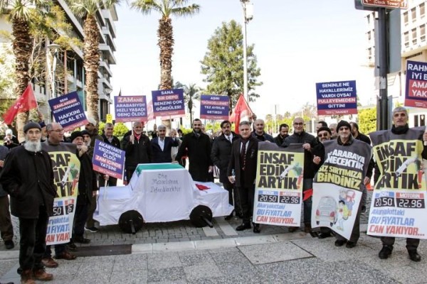 SAADET PARTİSİ’NDEN AKARYAKIT ZAMLARINA PROTESTO