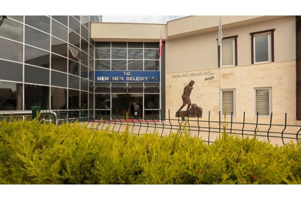 CHP'Lİ 3 MECLİS ÜYESİ PARTİLERİNDEN İSTİFA ETTİ