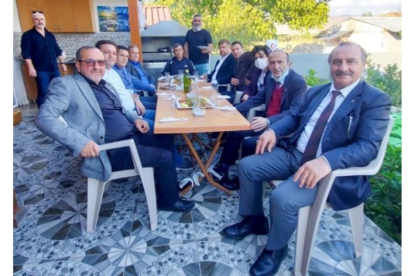 MHP’DEN GAZİLERE ÖZEL YEMEK
