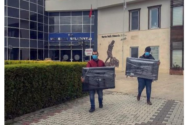 MENEMEN BELEDİYESİ'NE HACİZ GELDİ