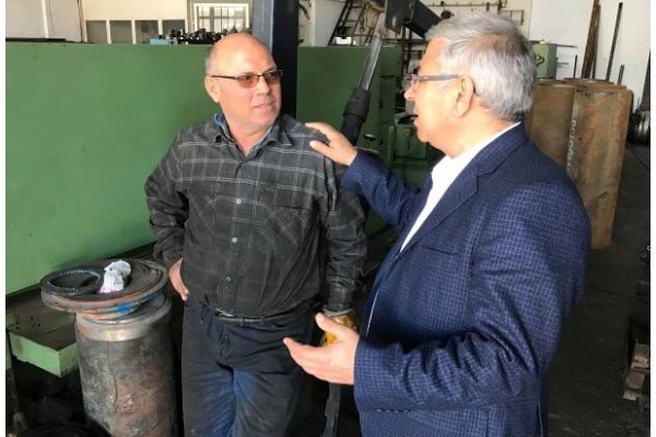 EROL GÜNGÖR: “ESNAFIN DERDİNDEN EN İYİ BİZ ANLARIZ”