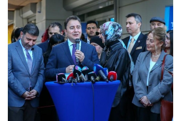 Babacan; “İyi ki de DEVA'yı kurmuşuz”
