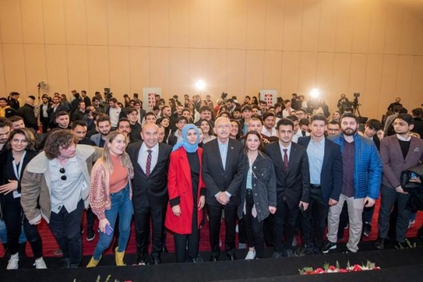 Kılıçdaroğlu ve Soyer “2023 Kuşağı” ile buluştu