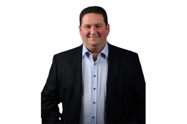 Oğuzhan Özşahin: “Aliağa'yı yeniden inşa edeceğiz”