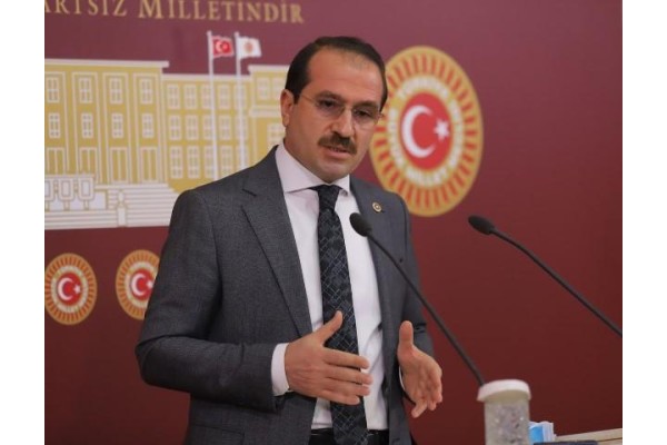 Kırkpınar: “Sorumluk Bakanlık’ta değil Büyükşehir’de”