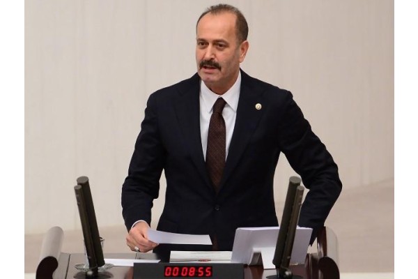 ULAŞTIRMA BAKANINA BÖLÜNMÜŞ YOL PROJESİNİ SORDU