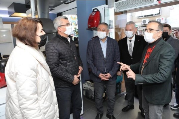 BÜYÜKŞEHİRE "MENEMEN" ELEŞTİRİSİ