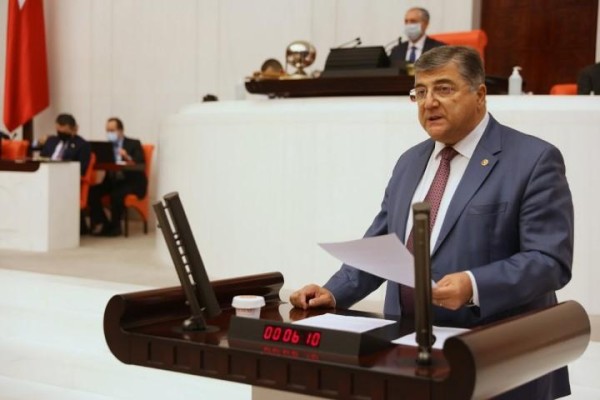 Sındır, “Ormanlarımızı daraltıyorsunuz”