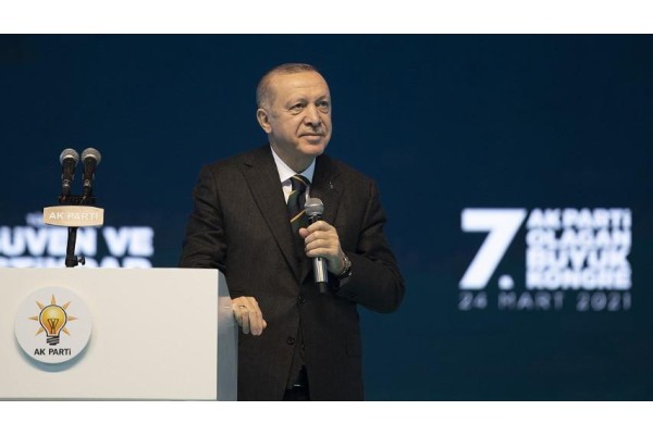 ERDOĞAN, YENİDEN GENEL BAŞKAN
